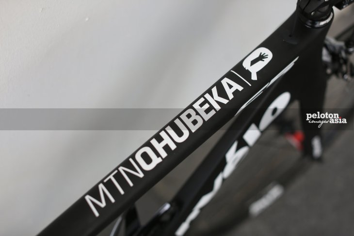Subtle graphics on MTN-Qhubeka's Cervelo team bikes are a refreshing sight in the pro peloton...